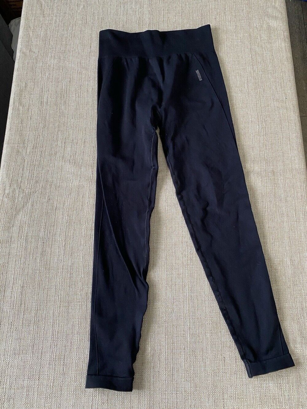 GYMSHARK Black Workout Leggings S see measurements in the photo
